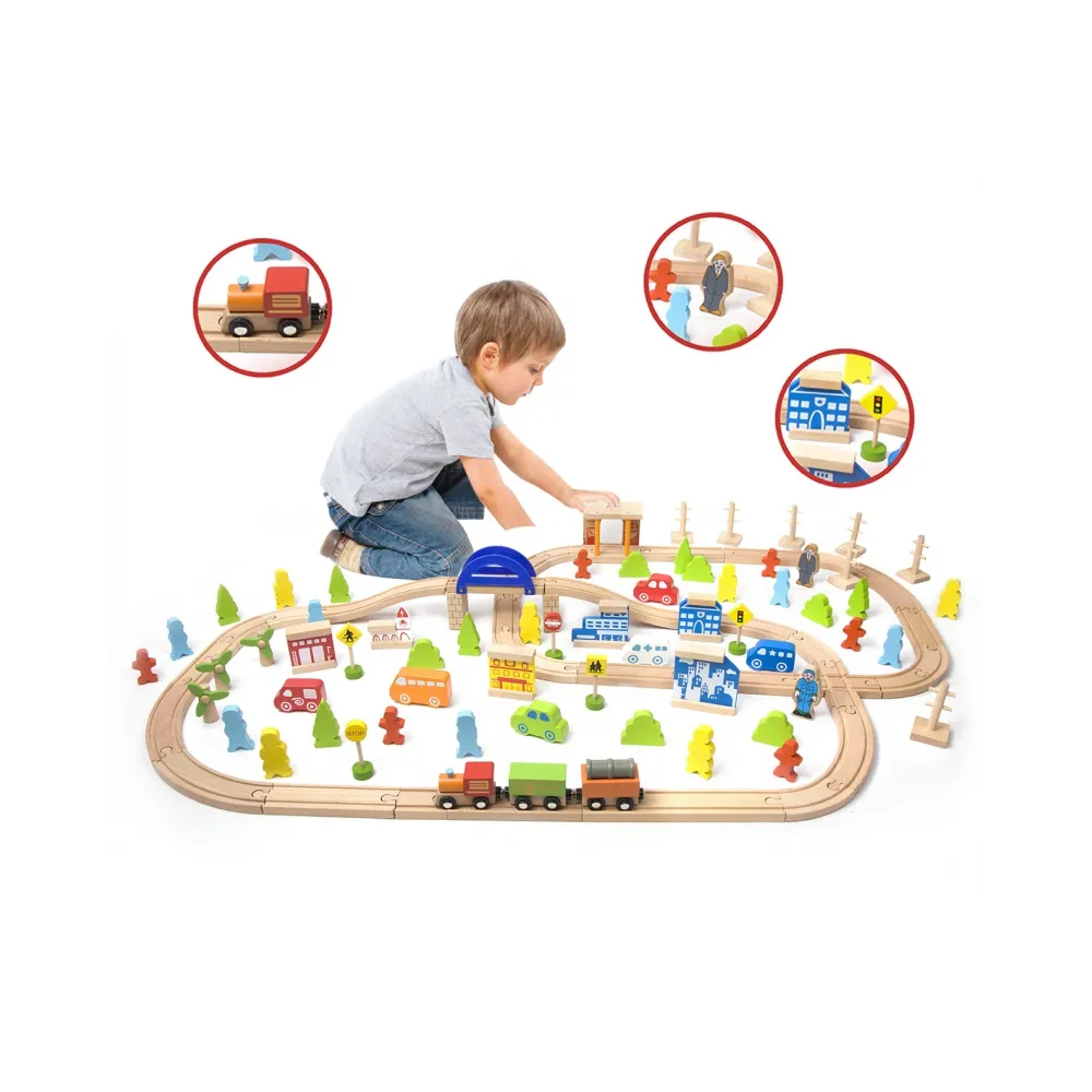 CLASSIC WORLD Zestaw Kolejka Tor Drewniany Pociąg + Figurki 110 el.