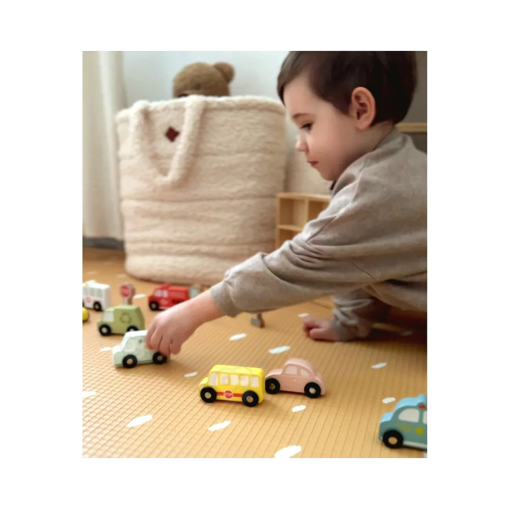 TOOKY TOY Zestaw Drewnianych Pojazdów i Znaków Drogowych w Pudełku