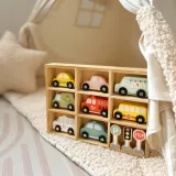 TOOKY TOY Zestaw Drewnianych Pojazdów i Znaków Drogowych w Pudełku