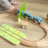 CLASSIC WORLD Zestaw Kolejka Tor Drewniany Pociąg + Sorter Kształtów 40 el.