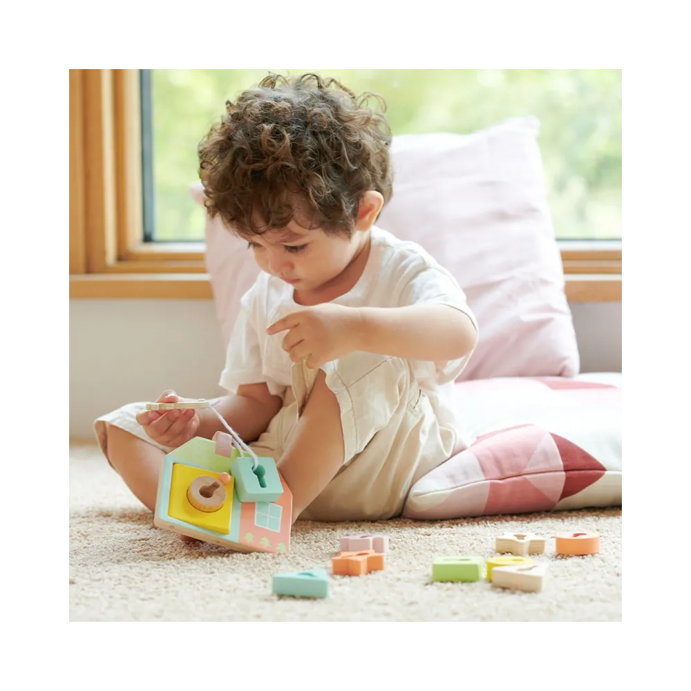 CLASSIC WORLD Drewniana Przeplatanka Klocki do Nawlekania Klucze i Drzwi MONTESSORI 11 el.