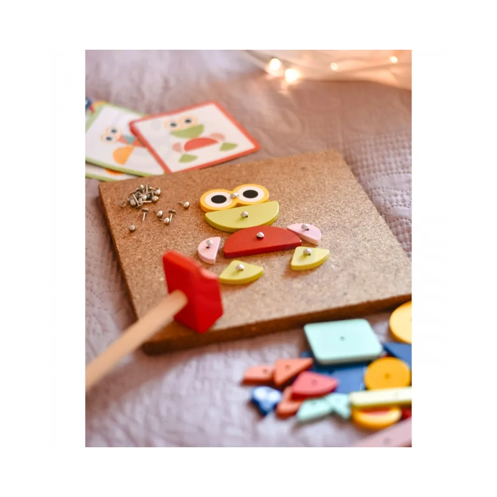 WOOPIE GREEN Drewniana Przybijanka z Młotkiem Układanka 20 wzorów 82 el. Certyfikat FSC