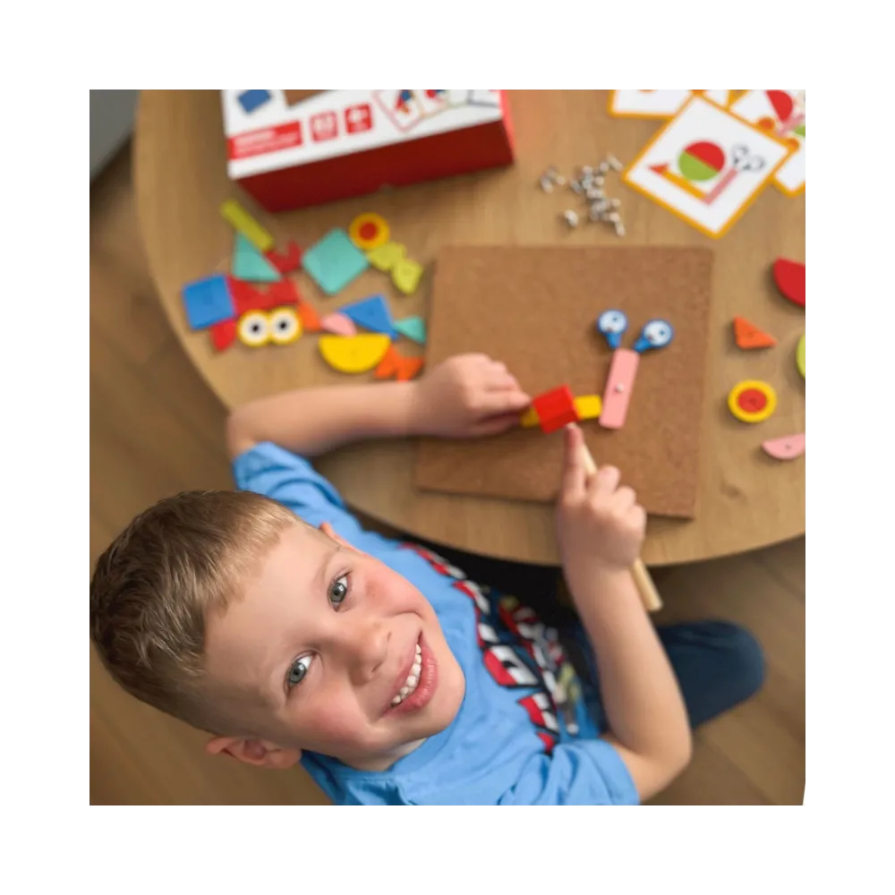 WOOPIE GREEN Drewniana Przybijanka z Młotkiem Układanka 20 wzorów 82 el. Certyfikat FSC