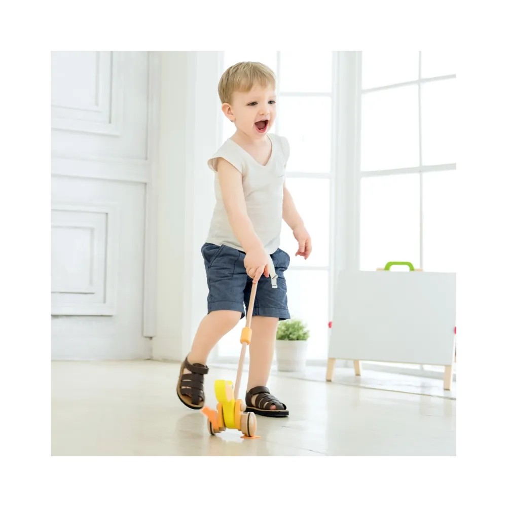 CLASSIC WORLD Pchacz Kaczuszka Drewniany Dla Dzieci