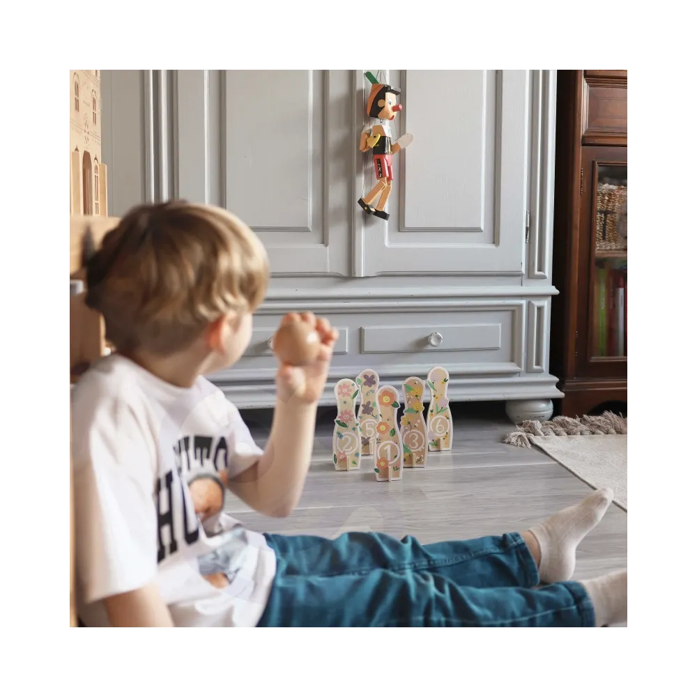 CLASSIC WORLD Wooden Bowling Game for Children 6 pcs + Ball