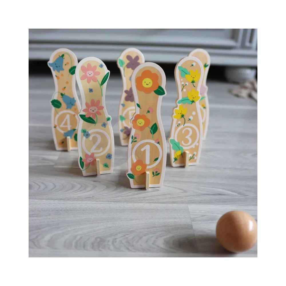 CLASSIC WORLD Wooden Bowling Game for Children 6 pcs + Ball