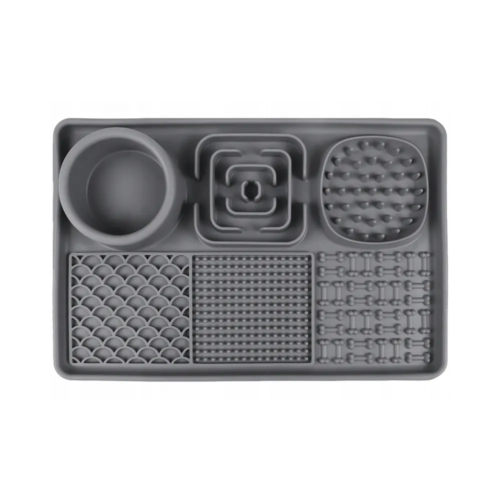 Zbliżenie na matę silikonową spowalniającą jedzenie dla zwierząt domowych