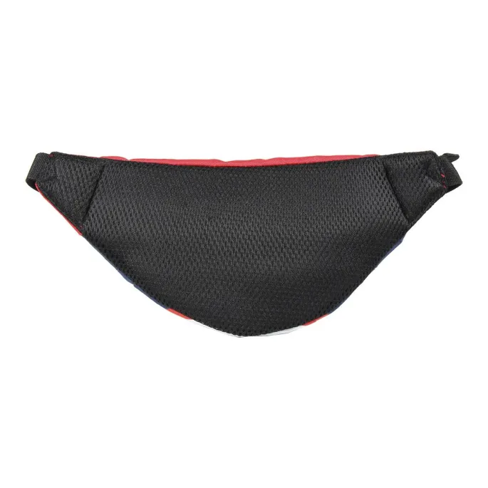 Zbliżenie na zamek błyskawiczny nerki Avengers z wyraźnym logo