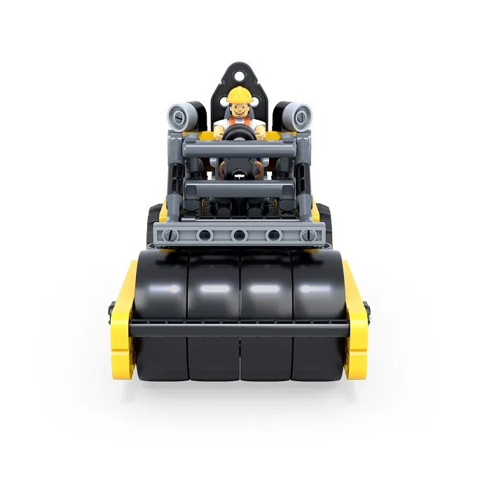 Robot Vex Hexbug w trakcie jazdy po torze z przeszkodami