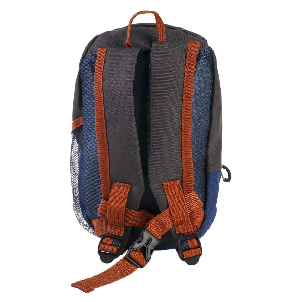 Plecak dziecięcy trekkingowy z motywem Myszki Mickey na białym tle