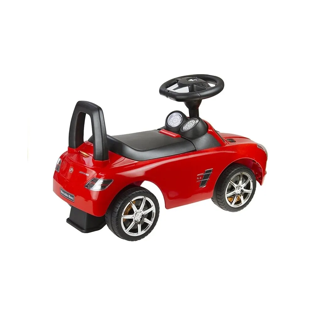 Czerwony jeździk Mercedes-Benz SLS AMG na tle białym