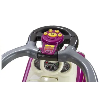 Fioletowy samochodzik na czterech kołach z funkcją pchacza i barierkami