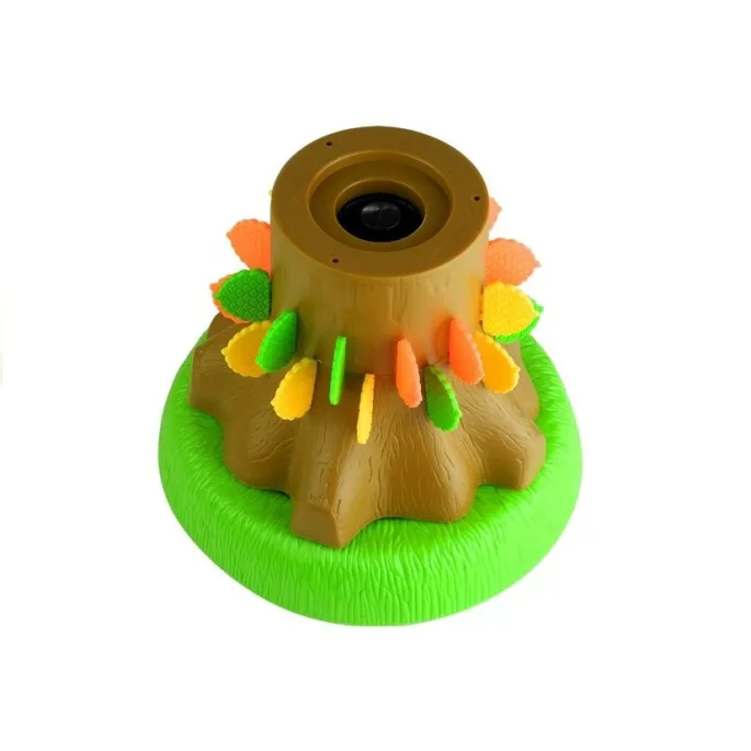 Elementy gry Wyskakująca Wiewiórka rozłożone na stole