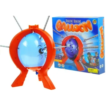 Gra zręcznościowa z balonami i pałeczkami podczas zabawy rodzinnej