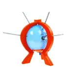 Widok zestawu do gry z pękającymi balonami i pałeczkami