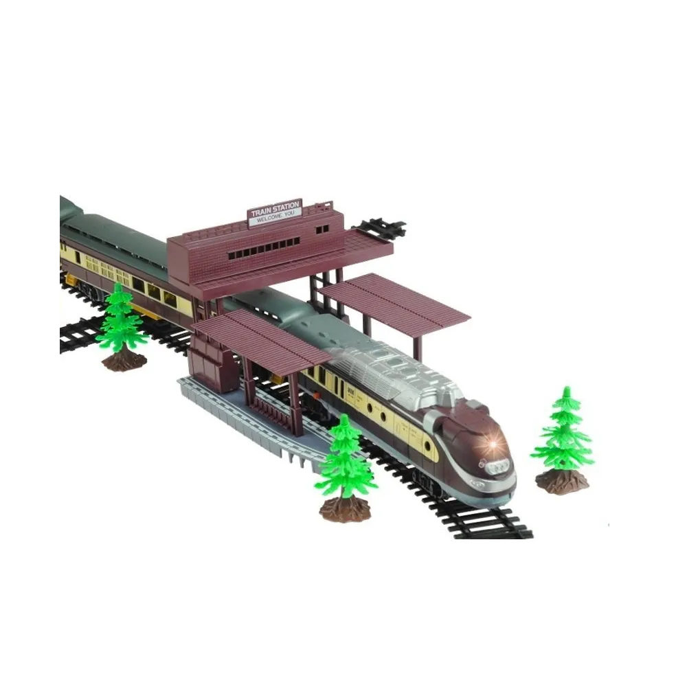 Zestaw pociągowy FENFA z drzewkami i elementami krajobrazu