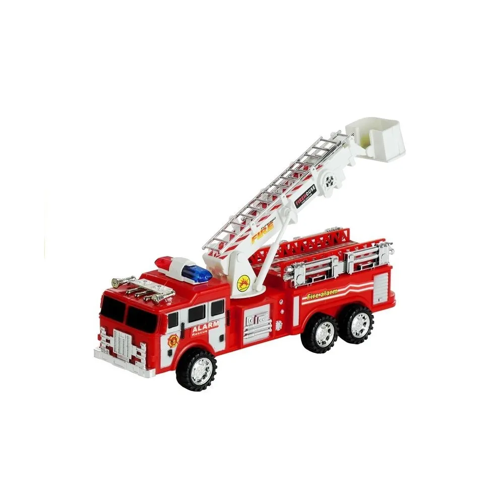 Kask strażacki i akcesoria dla małego miłośnika straży pożarnej