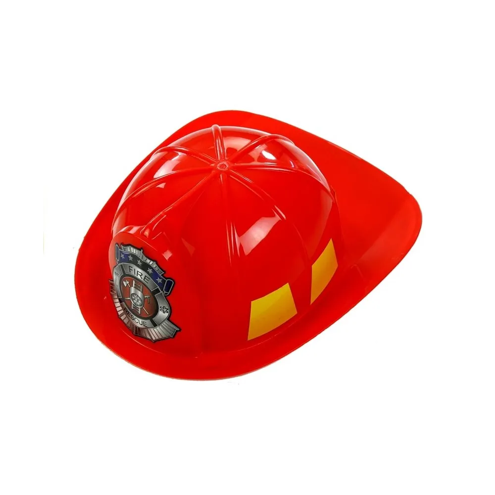 Realistycznie odwzorowany wóz strażacki, kask oraz sprzęt ratowniczy