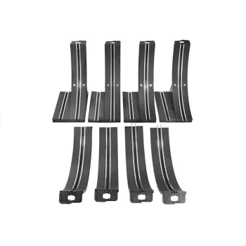 Dwa samochody wyścigowe na żółtym torze z zakrętami