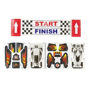 Ruch samochodów na torze z rozjazdami i ostrymi zakrętami