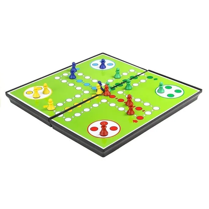 Plansza do gry w chińczyka i szachy z akcesoriami