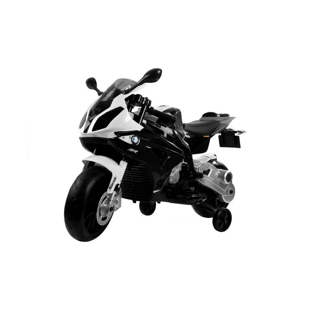 Zbliżenie na sportowy detal BMW S1000RR dziecięcego motoru