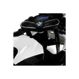 Czarny motocykl elektryczny dla dzieci BMW S1000RR podczas jazdy