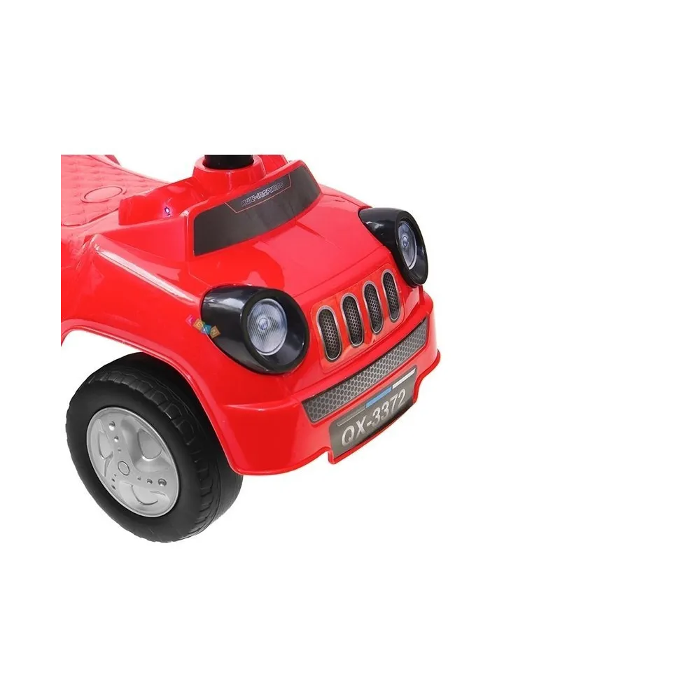 Bezpieczny jeździk auto z funkcjonalną kierownicą i piszczkiem