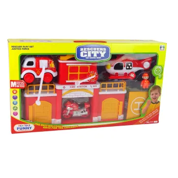 Remiza strażacka z efektami dźwiękowymi dla małych ratowników