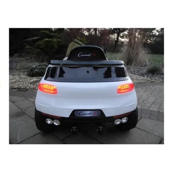 Podświetlana deska rozdzielcza Coronet S imitująca prawdziwy kokpit