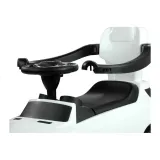 Nowoczesny biały jeździk 3w1 z wygodnym oparciem dla dziecka