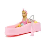 Elementy zestawu: wanna, toaleta, szafka i mydelniczka dla lalek