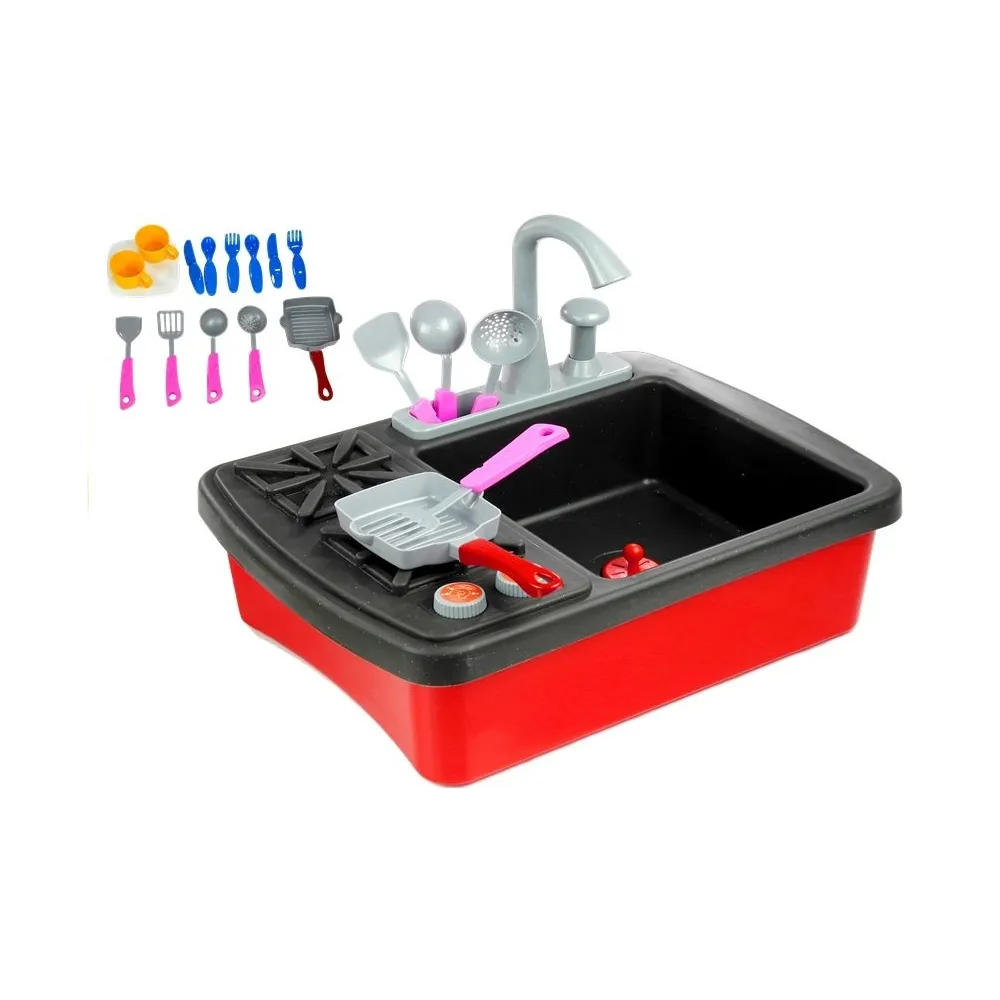 Zabawkowy kran z wodą i praktycznymi przyborami kuchennymi w zestawie