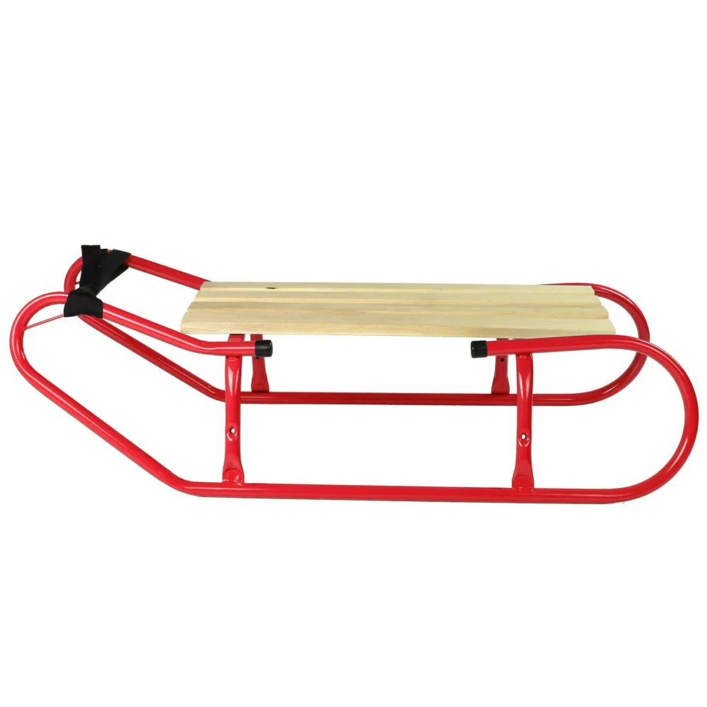 Czerwone sanki dla dzieci na zimowe spacery i zabawy na śniegu