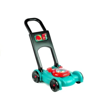 Zestaw ogrodnika z kosiarką i kaskiem dla dzieci na tle ogrodu