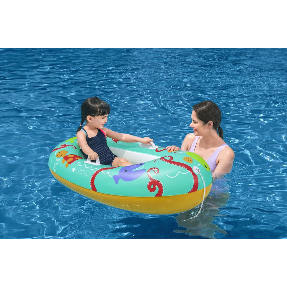 Kolorowy ponton dla dzieci do użytku podczas letniego wypoczynku