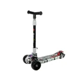 Trójkołowa hulajnoga dziecięca z regulowaną kierownicą i kolorowymi kołami