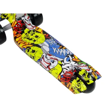 Zbliżenie na świecące kółka LED w hulajnodze trójkołowej dla dzieci