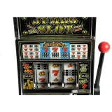 Kolorowy automat kasynowy idealny na prezent dla dziecka