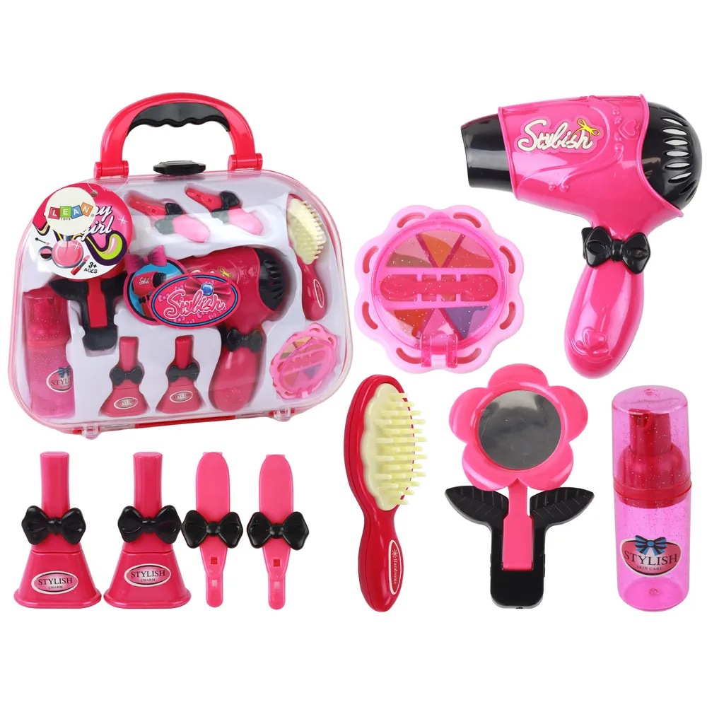 Zestaw małej piękności w różowej walizce z suszarką i akcesoriami