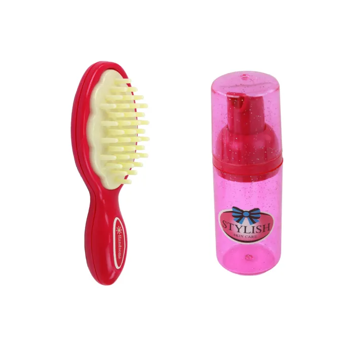 Walizka z akcesoriami do pielęgnacji dla małej elegantki