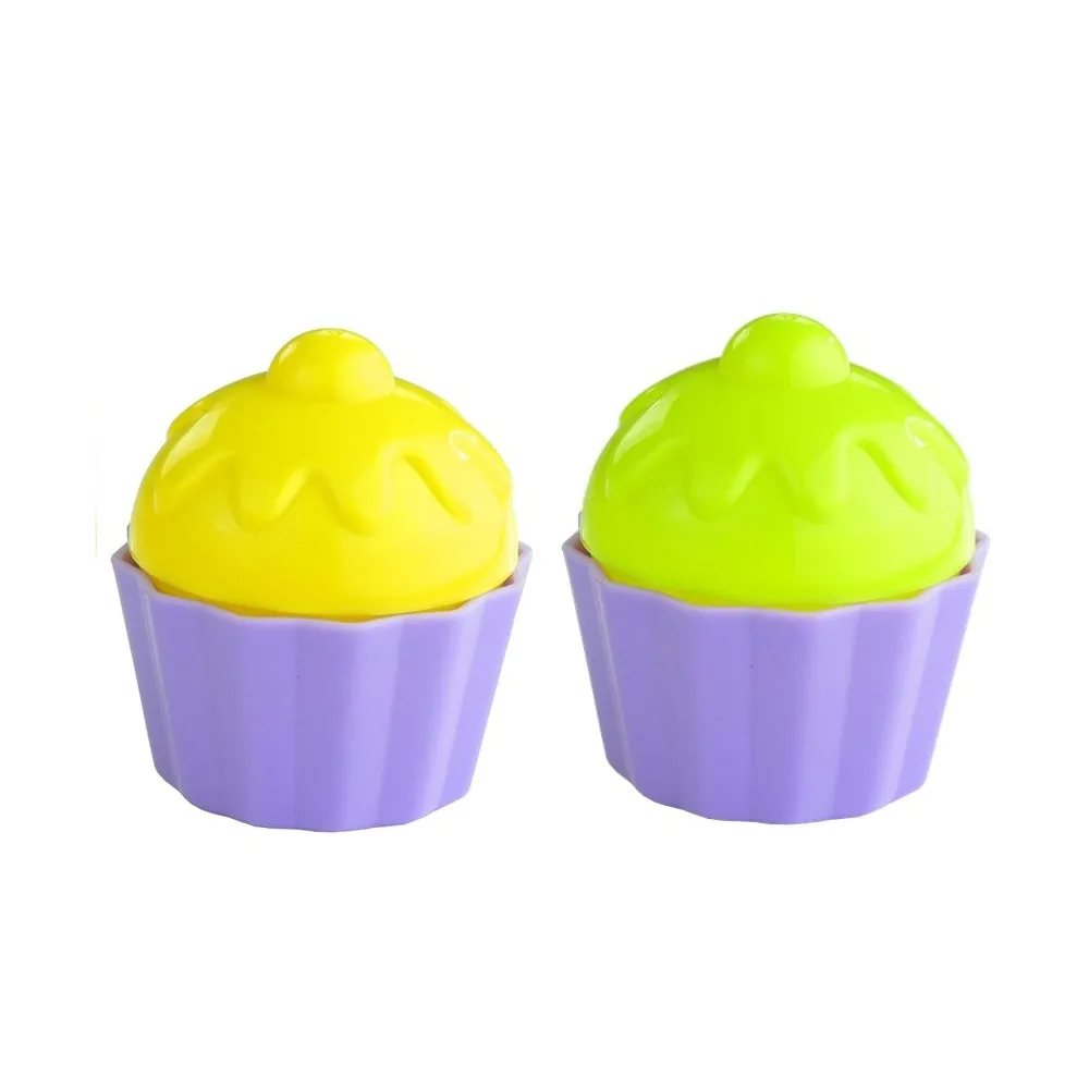 Komplet naczyń oraz słodkości w pastelowych barwach dla dzieci