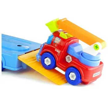 Figurki, klucz i śrubokręt z zestawem pojazdów edukacyjnych