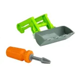 Przyczepa z otwartymi drzwiczkami w zabawkowym traktorze