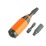 Estetycznie zapakowany zestaw pojazdów budowlanych na prezent dla dziecka