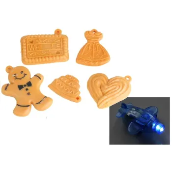 Komplet do zabawy urodzinowej z roladą, czekoladkami i lodami