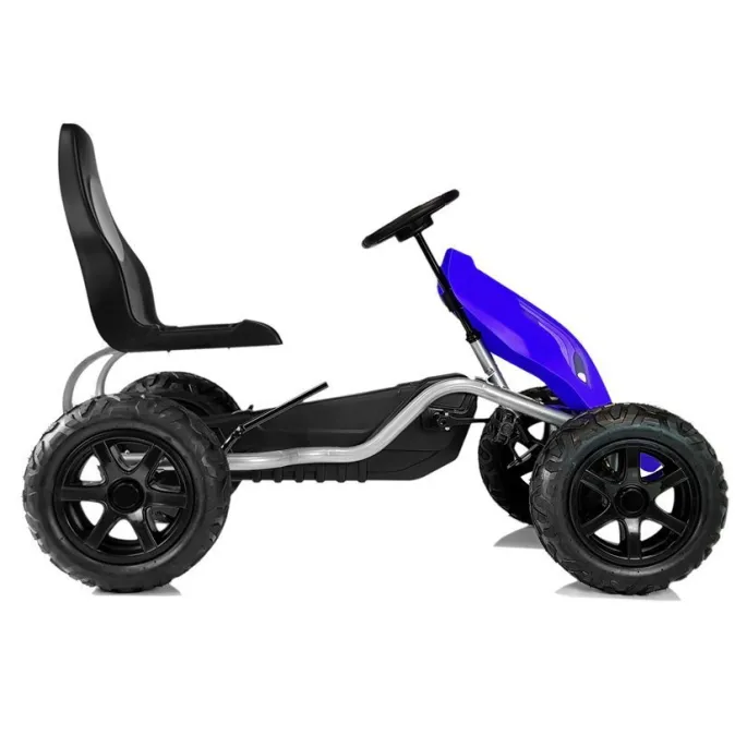 Zbliżenie na pompowane koła gokarta B012 niebieskiego