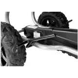 Gokart na pedały B012 dla dzieci powyżej 6 lat na trawie