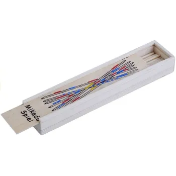 Klasyczna gra zręcznościowa Mikado podczas zabawy w domu