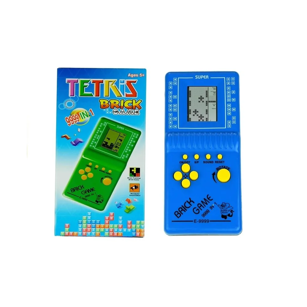 Zbliżenie na wytrzymałą obudowę i czytelny ekran gry Tetris